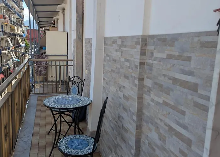 Ritagli Di Tempo Naples